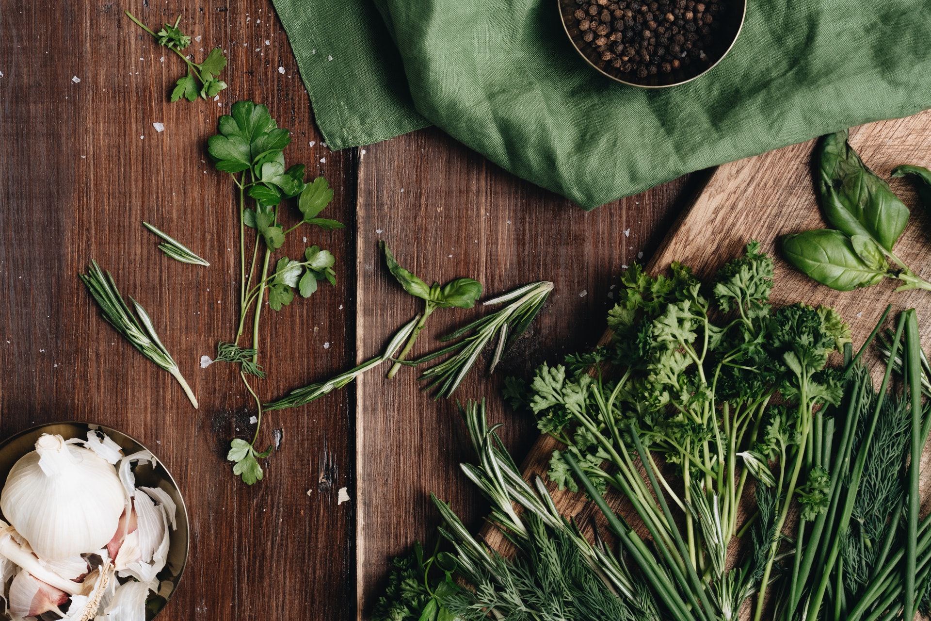 11 Herbs That Are Good for Dogs – Both Inside and Out